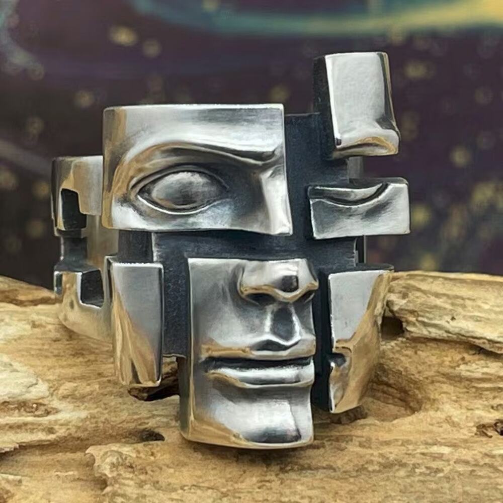 Adjustable Silver Surreal Art 3D Fragmented Face Sculpture Mask Ring
